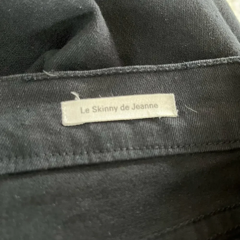Frame Le Skinny de Jeanne Black Distressed Low Rise Denim Jeans 24
